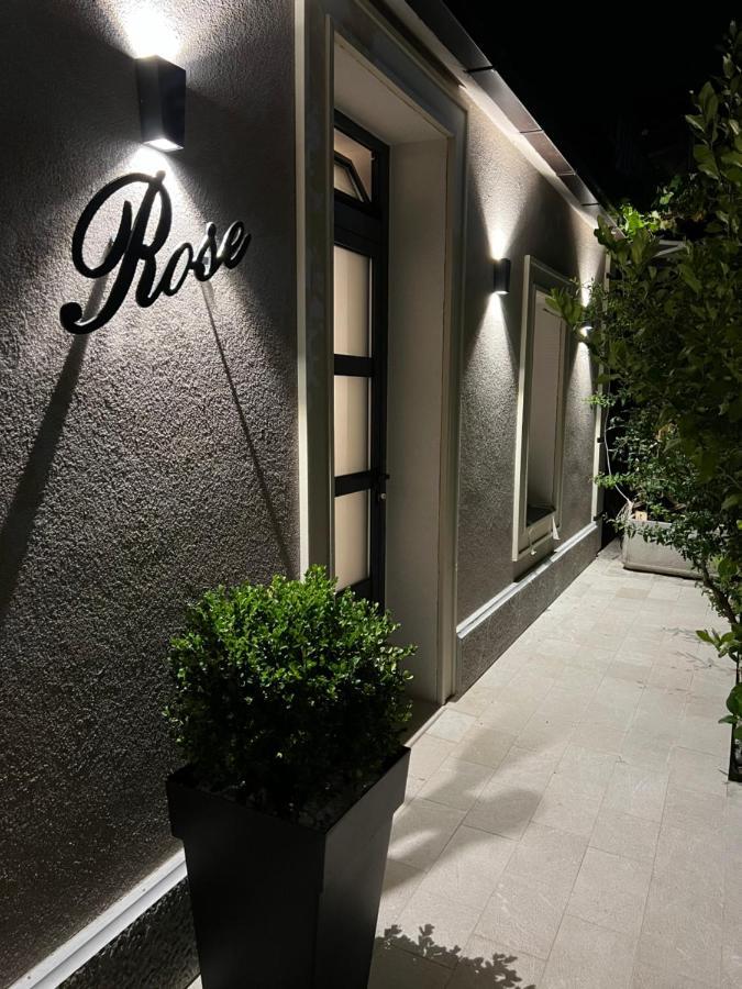 Rose Downtown Apartment Подгорица Екстериор снимка