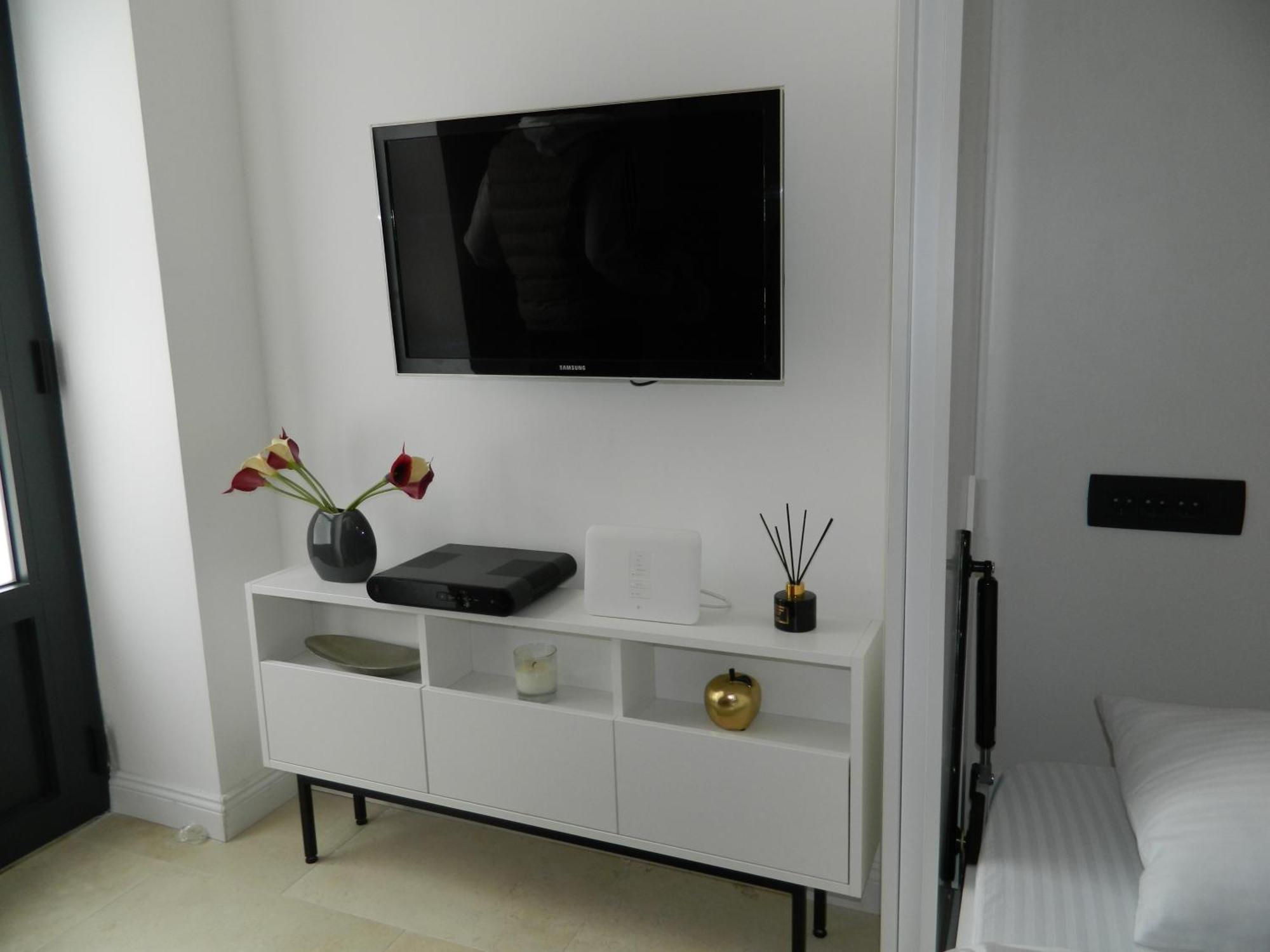 Rose Downtown Apartment Подгорица Екстериор снимка