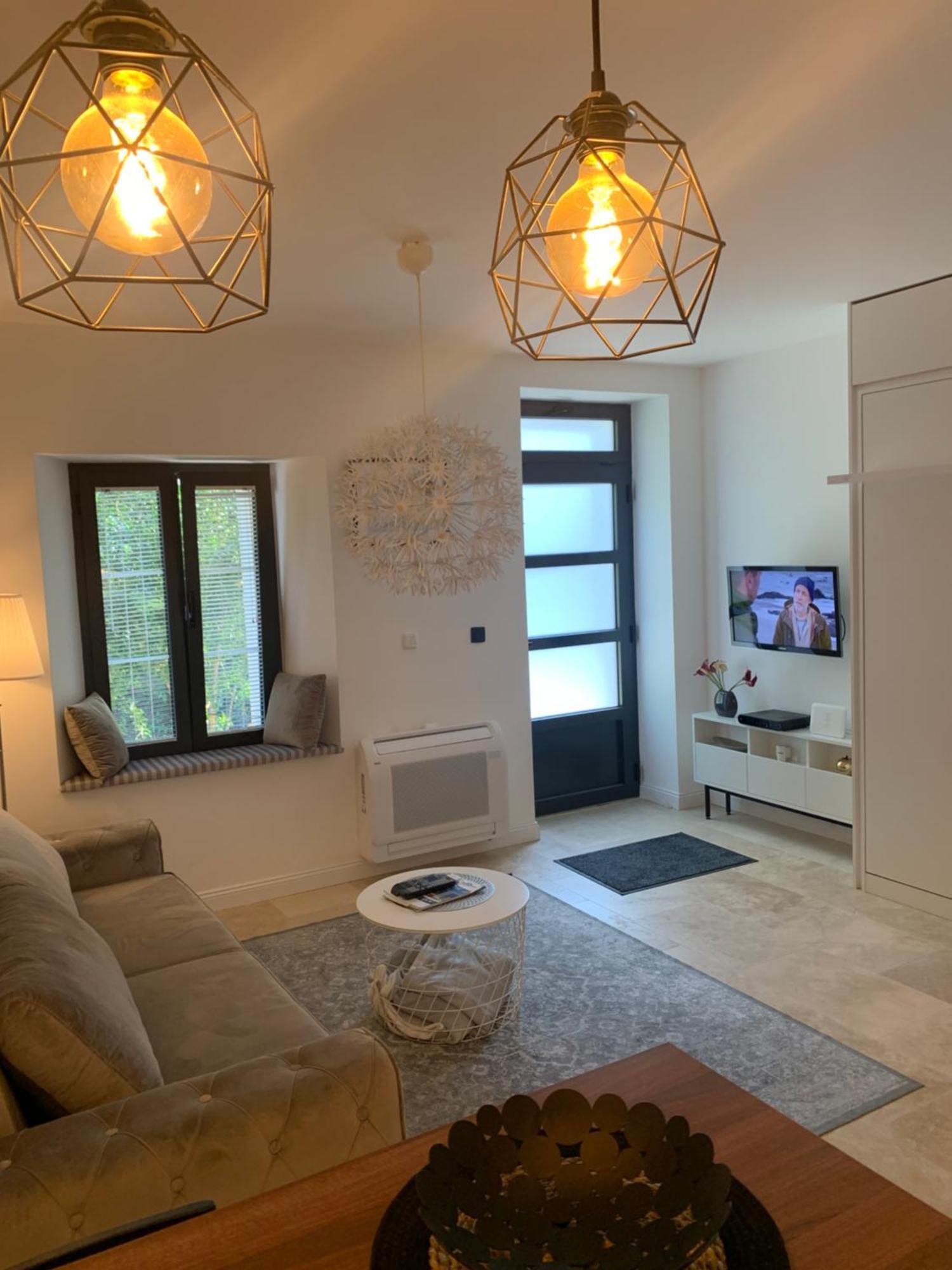 Rose Downtown Apartment Подгорица Екстериор снимка
