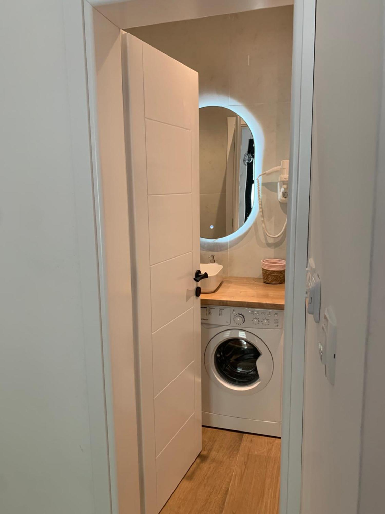 Rose Downtown Apartment Подгорица Екстериор снимка
